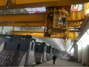 什么是鋁電解多功能機(jī)組？